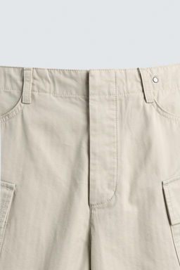 BERMUDA CARGO REGULAR FIT ESPIGA / Arena