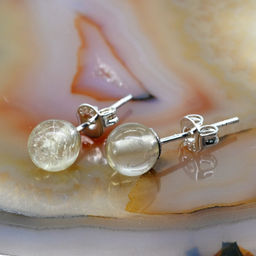 Пусеты серьги из цитрина шарик 6мм Радуга камня