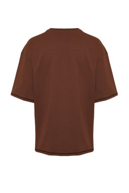 Kahverengi Oversize Dikis Detayl? %100 Pamuklu T-Shirt TMNSS24TS00094