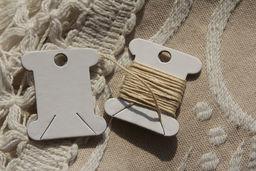 Gamma LB-20 Бобины для мулине пластик 4 см 20 шт в блистере ассорти  фото 6