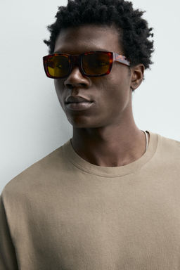 CAMISETA REGULAR FIT LIGHTWEIGHT ORIGINS / Beige vigor?