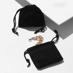 Цена за 50 шт. Мешочек бархатный, 5.5×5.5 см, фасовка 50 шт., чёрный