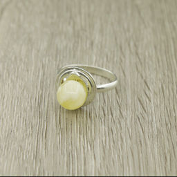 Кольцо "Дина" янтарь молочный (имитация), размеры кольца 18