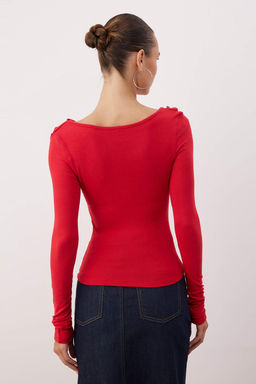 K?rm?z? F?rf?rl? Fitted/Vucuda Oturan Orme Bluz TWOAW26BZ00287