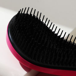 Цена за 2 шт. Массажная расчёска волна Beauty Fox, ярко-розовая