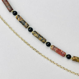 Колье из леопардовой Яшмы и черного Агата с подвеской