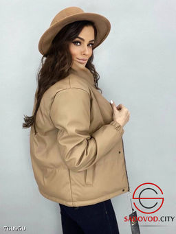 Женская куртка короткая