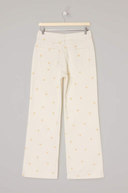 Beyaz Yuksek Bel Wide Leg Cicek Nak?sl? %100 Pamuklu Jeans TWOSS26JE00226 - Trendyolmilla фото 2