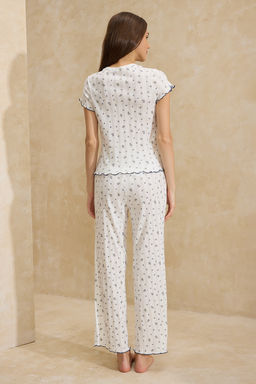 Beyaz %100 Pamuklu Cicekli Baby Overloklu Fitilli/Pointel Orme Pijama Tak?m? THMSS26PT00012 - Trendyolmilla фото 11