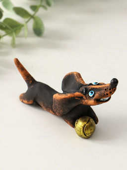 Фигура "Такса с мячом" 4.5х9х4.3 см