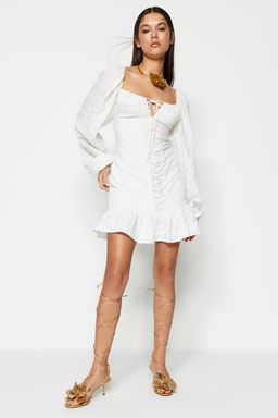 TRENDYOLMILLA Bridal Ekru Vucuda Oturan Dokulu Astarl? Dokuma K?sa Dugun/Nikah S?k Abiye Elbise TPRSS23EL00024  фото 11