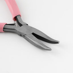 Тонкогубцы изогнутые, для рукоделия, 13×6.5 см, цвет серебряный/розовый