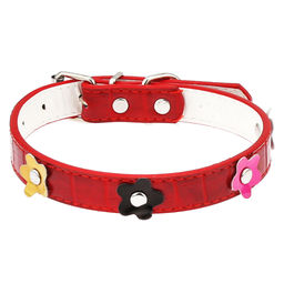 Пэт тойс (Pet toys) Ошейник для собаки Цветы 1,9х45см, металлическая застежка, под кожу, с декором, на картоне, цвета в ассортименте: красный, синий, черный, коричневый (Китай)