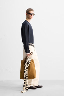 LIMITED EDITION CONTRAST NECK T-SHIRT - Zara фото 8