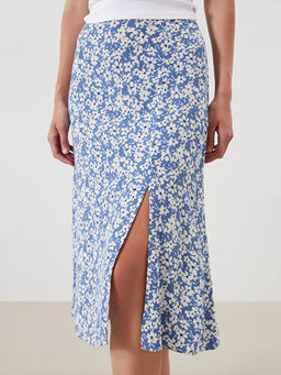 Beli Lastikli ?i?ekli Y?rtma?l? Etek