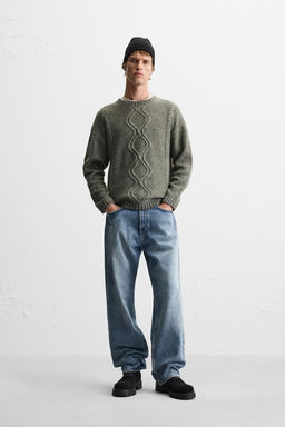 CABLE KNIT JUMPER