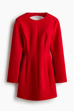 Vestido con espalda descubierta