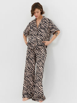 Комплект женский домашний с анималистичным принтом - Mark formelle фото 9