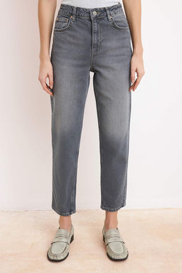 Koyu Mavi Yuksek Bel Bilek Boy Az Esnek Mom Jeans TWOSS26JE00112 - Trendyolmilla фото 7