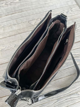 Женская лаковая сумка через плечо с тремя отделениями 8721-3 Блек