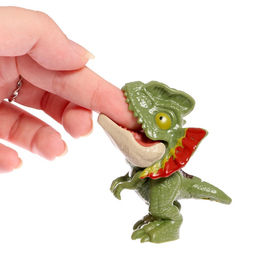 Игрушка - сюрприз «Dino. Зубастики», подвижные детали, 4 фигурки динозавров, МИКС