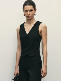 Костюмный жилет на пуговицах / Zarina