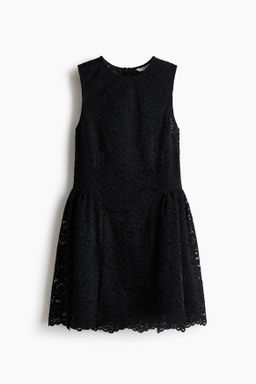 Vestido de encaje con falda acampanada