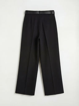 Beli Kemerli Kad?n Pileli Kuma? Pantolon