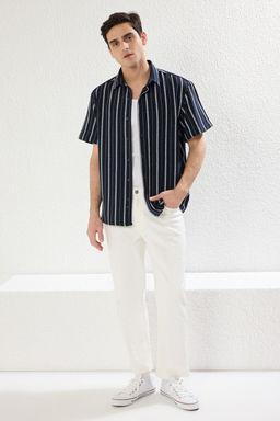 TRENDYOL MAN Lacivert Oversize Fit K?sa Kollu Cizgili Etamin Yazl?k Gomlek TMNSS25GO00012 - Trendyolmilla фото 2