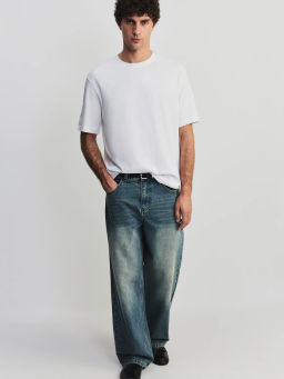 Базовая футболка регулярного фита MREGL0526-1 / Zarina