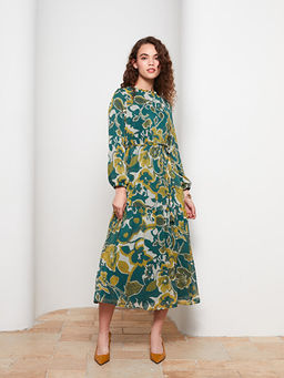 F?rf?rl? Dik Yaka Desenli Uzun Kollu Elbise