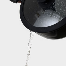 Крышка Magistro, d=20 см, со сливом, с силиконовым ободком и ручкой, жаропрочное стекло