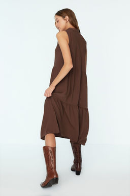 Kahverengi Shift/Duz Kesim Dik Yaka Midi Dokuma Elbise TWOSS20EL1864