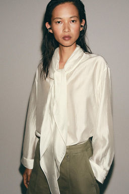 CAMISA FLUIDA LAZADAS ZW COLLECTION / Blanco - Zara фото 4
