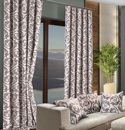 Арт. 3897к/150, РАПСОДИЯ ВОСТОКА, на светло-бежевом фоне коричневый узор, ГОТОВЫЕ ШТОРЫ, ширина от 150 см x высота 250 см (на шторной ленте)