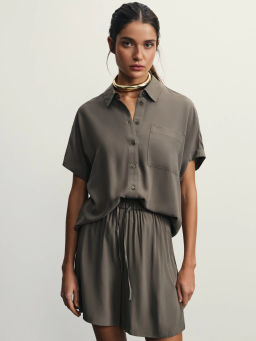 Рубашка с коротким рукавом из вискозы / Zarina