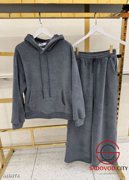 Женский спортивный костюм двойка