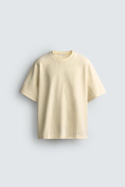 CAMISETA RELAXED FIT ESTRUCTURA / Mantequilla