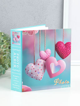 Фотоальбом на 100 фото 13×18 см «Сердца на веревочках», в коробке, 5×18×20.5 см