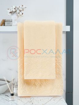 Махровое полотенце жаккардовое Вензель кремово-желтый ПМА-6599 (196) 70х140