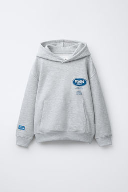 RAISED TEXT HOODIE