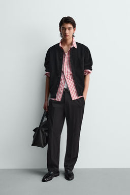 PANTAL?N REGULAR FIT T?CNICO / Negro