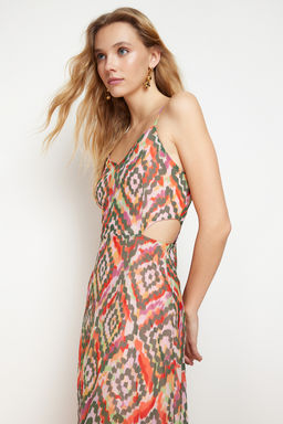 TRENDYOLMILLA Cok Renkli A Kesim Astarl? Pencere/Cut Out Detayl? Cicek Desenli Maxi Dokuma Elbise TWOSS20EL1270  фото 3
