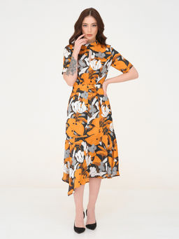 Платье с ассиметричной линией низа