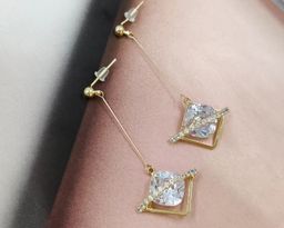 Серьги стильные