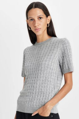 Regular Fit Bisiklet Yaka Sac Orgulu K?sa Kollu Triko Kazak