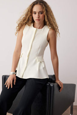 Ekru Fitted Fitted Peplum Kal?p Dokuma Yelek TWOAW26YE00050 - Trendyolmilla фото 2