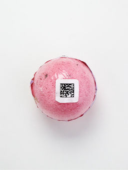 Цена за 2 шт. Бомбочка для ванны с лепестками роз Ты совершенна, 120 г, Чистое счастье фото 2