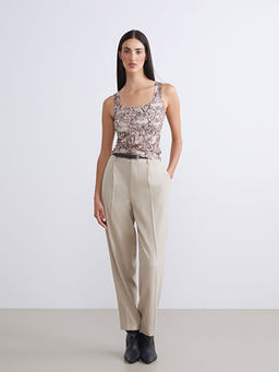 U Yaka Desenli Kad?n Atlet