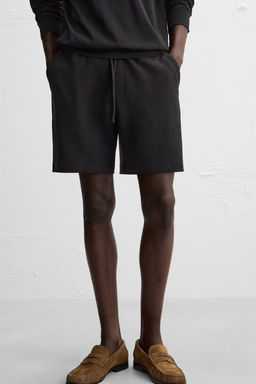 TEXTURED JOGGER BERMUDA SHORTS - Zara фото 14